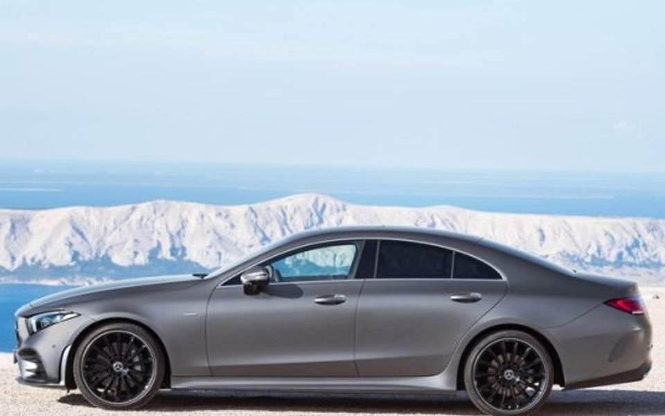 MERCEDES-BENZ E 220 d 9G
