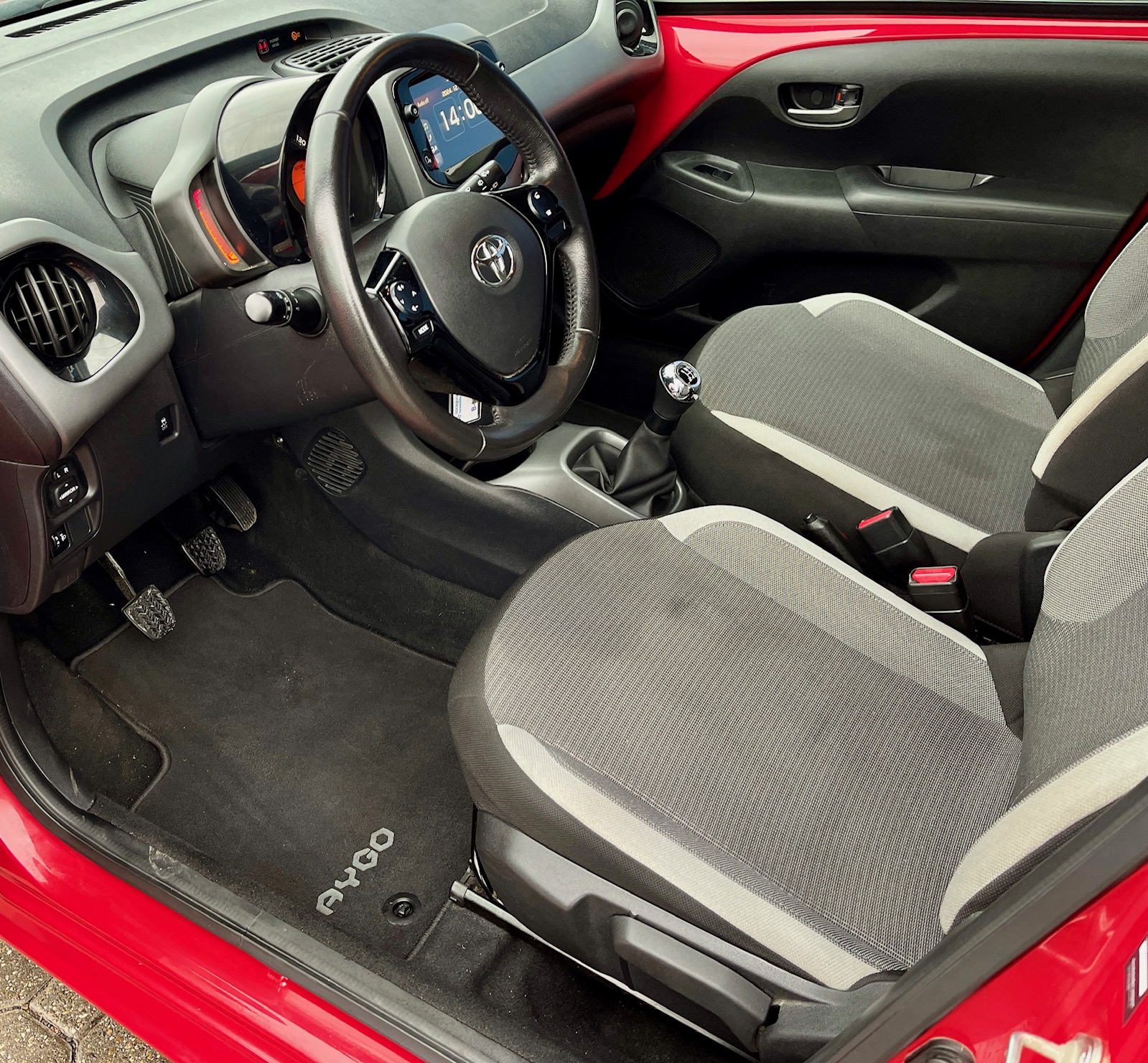TOYOTA AYGO 