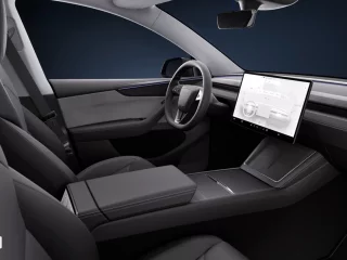 TESLA Y 