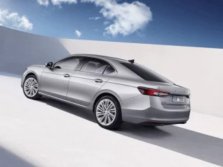 SKODA Superb ferdehátú