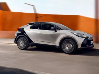 TOYOTA C-HR